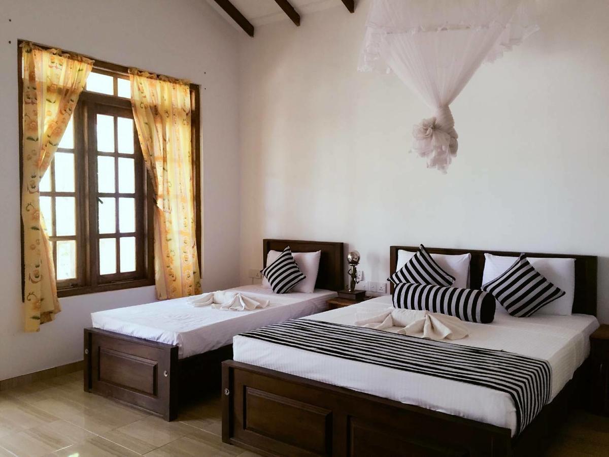 Isanka Lion Lodge سيغيرِيا المظهر الخارجي الصورة